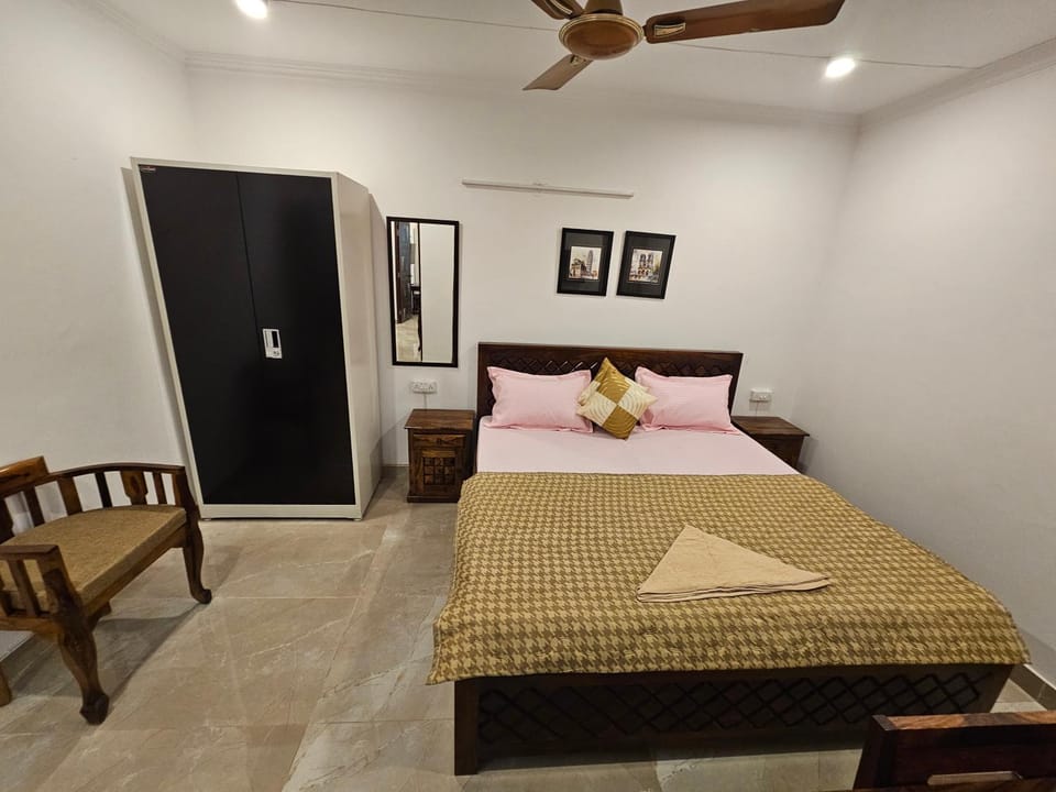Bed, Bedroom, wardrobe