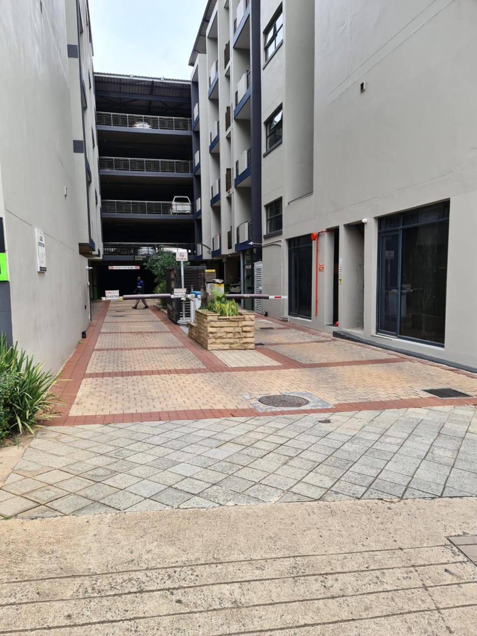 Neighbourhood, Street view