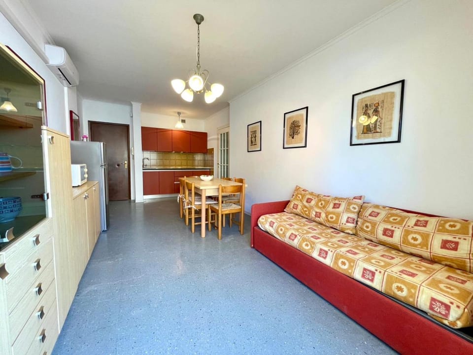 Communal lounge/ TV room, Bed, TV and multimedia, Living room, Dining area, Bedroom, kitchen
