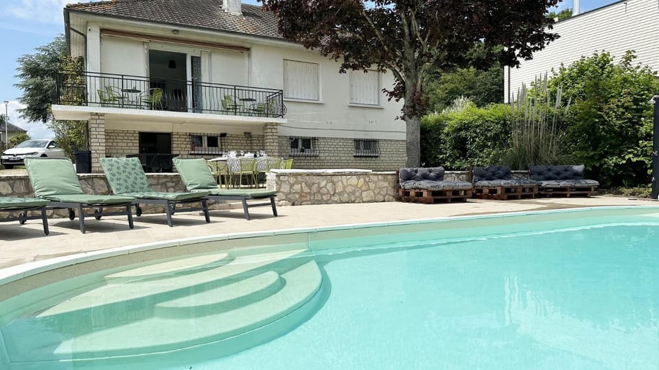 Villa d'Eden - Piscine chauffée Bed and Breakfast in Centre-Val de Loire