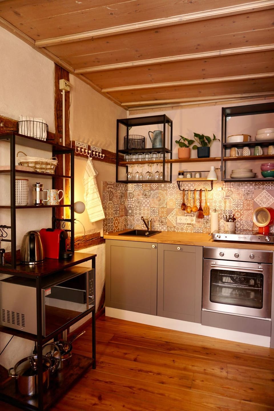 Kitchen or kitchenette, Living room