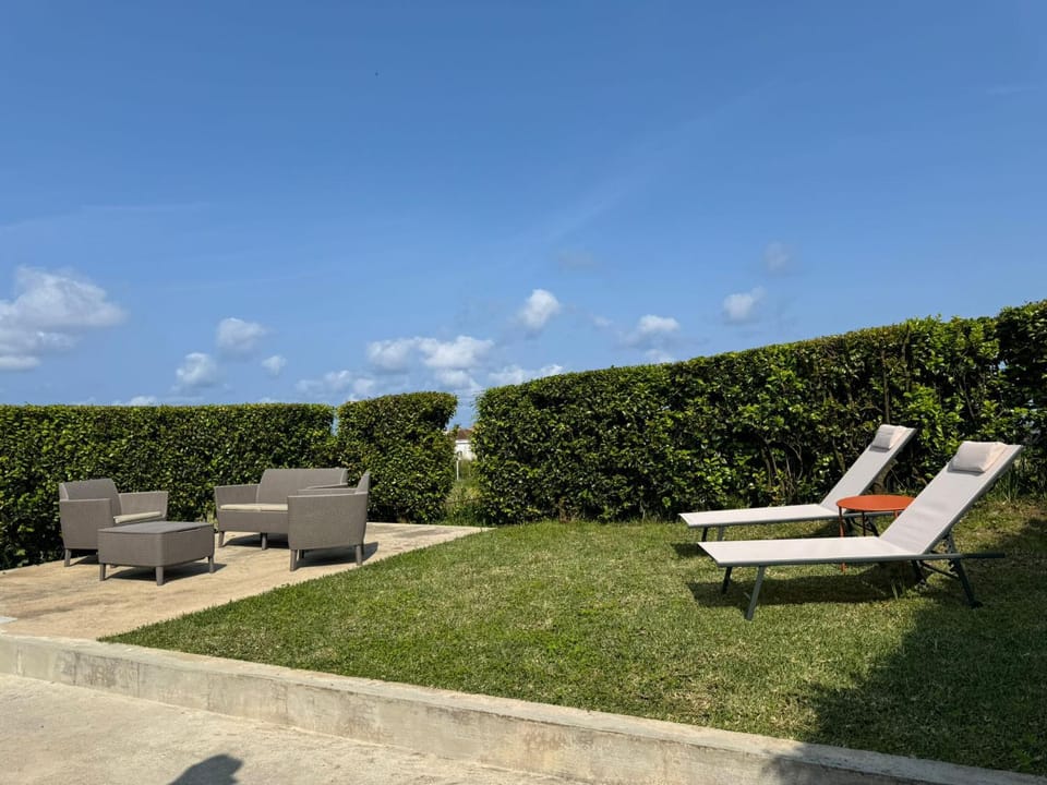 Property building, Patio, Off site, Day, Natural landscape, Activities, Garden, Garden view, sunbed