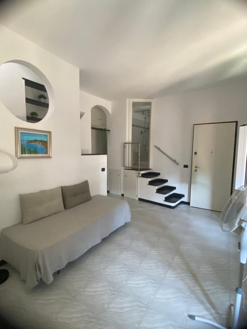 Living room, Photo of the whole room