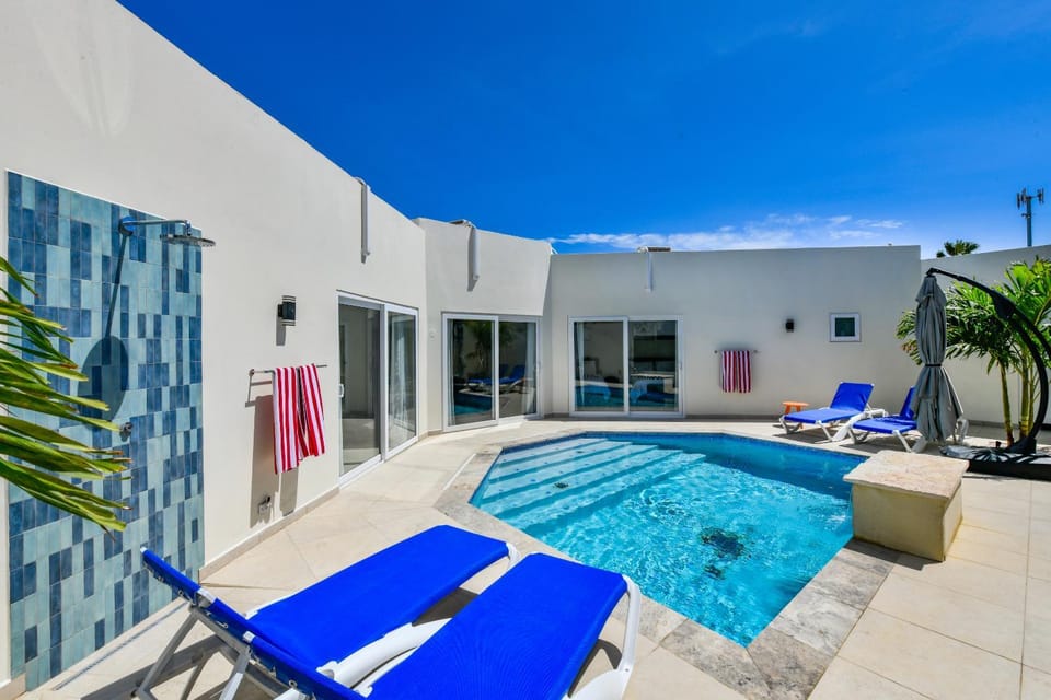 Patio, Day, Balcony/Terrace, Pool view, Swimming pool, sunbed