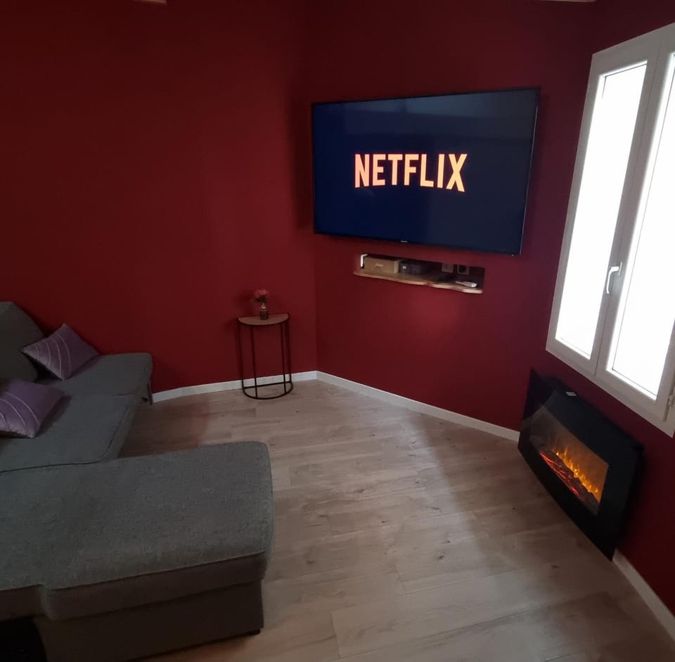 Appartement Romantique Climatisé BELORIZON - 30 min de la mer Apartment in French Riviera