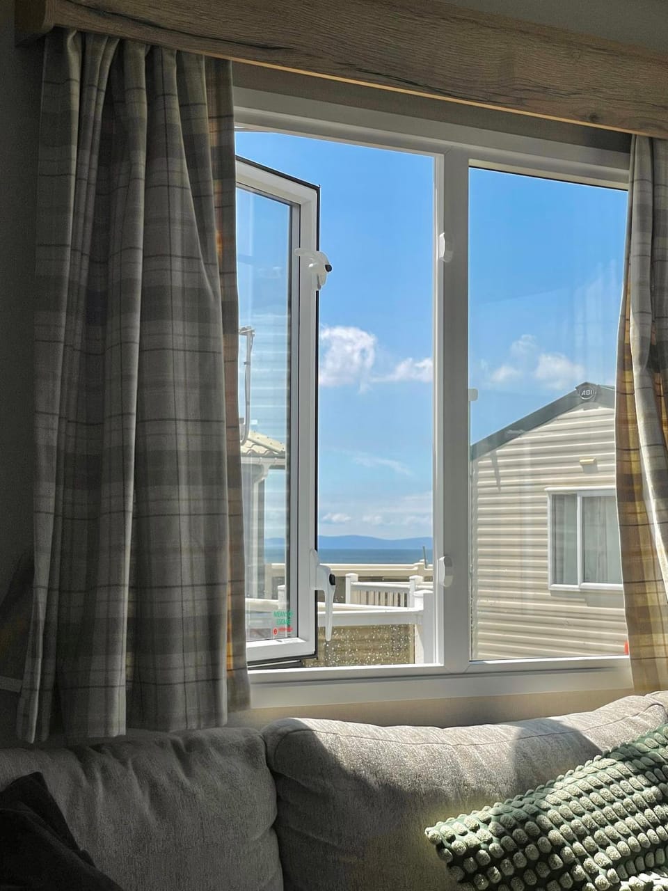 View (from property/room), Living room, Sea view