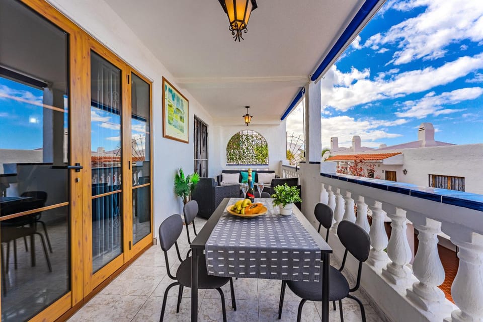 Balcony/Terrace, Dining area