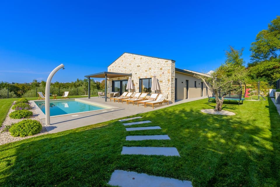 Natural landscape, Garden view