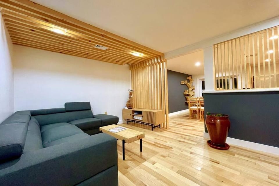 New Asian Wood style 4 Bedroom in Surf City House in Stafford Township