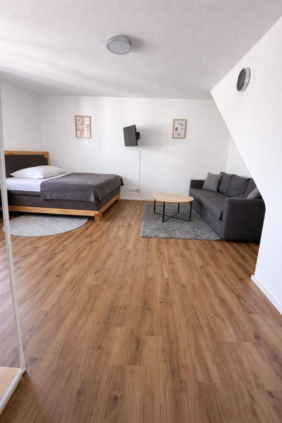 Living room, Bedroom