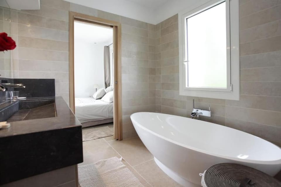 Capleouna-Manou Villa in Antibes