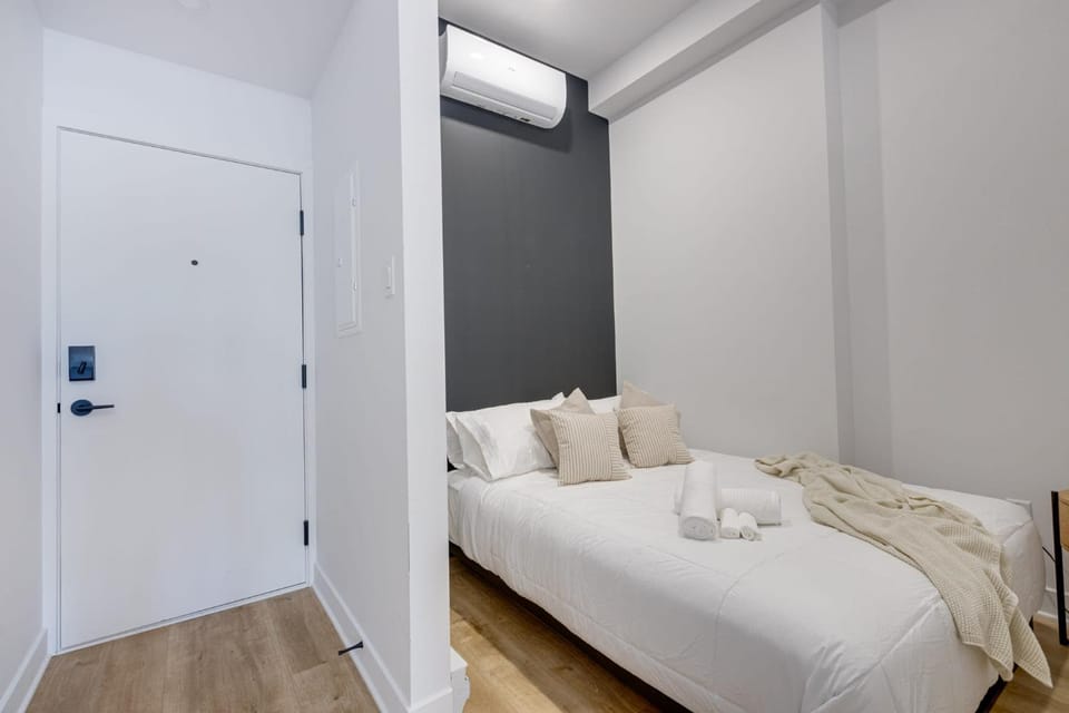 Le Mile End by M11 - Luxurious & Cozy 1BDR Unit Apartment in Laval