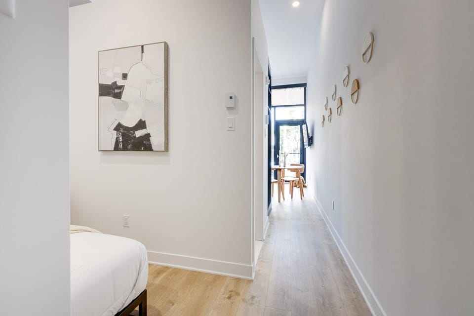 Le Mile End by M11 - Luxurious & Cozy 1BDR Unit Apartment in Laval
