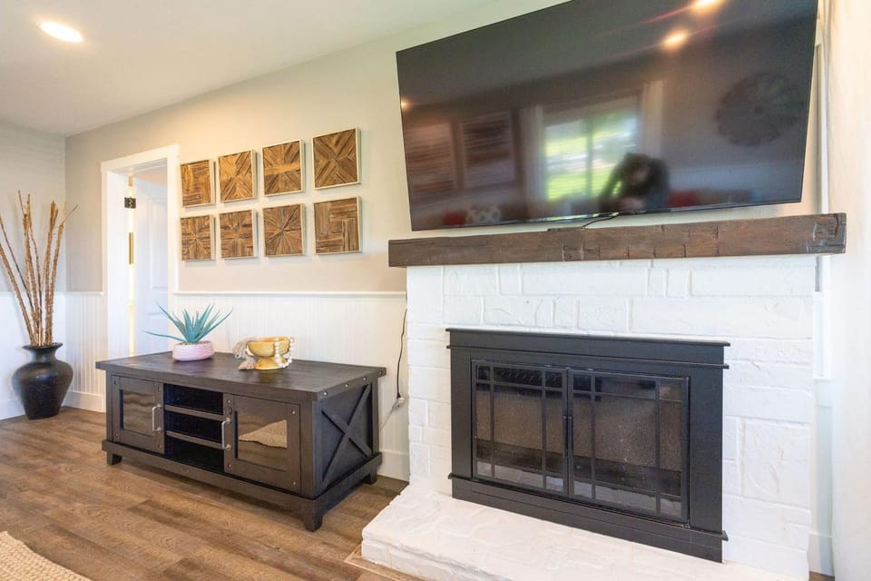 Coastal Charm Inviting 3 BR Montara Home House in Montara