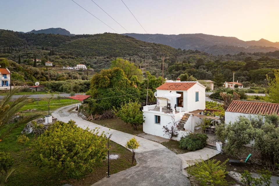Thalia's Cottage - Cozy, Romantic Retreat with Sea & Mountain views House in Samos, Greece