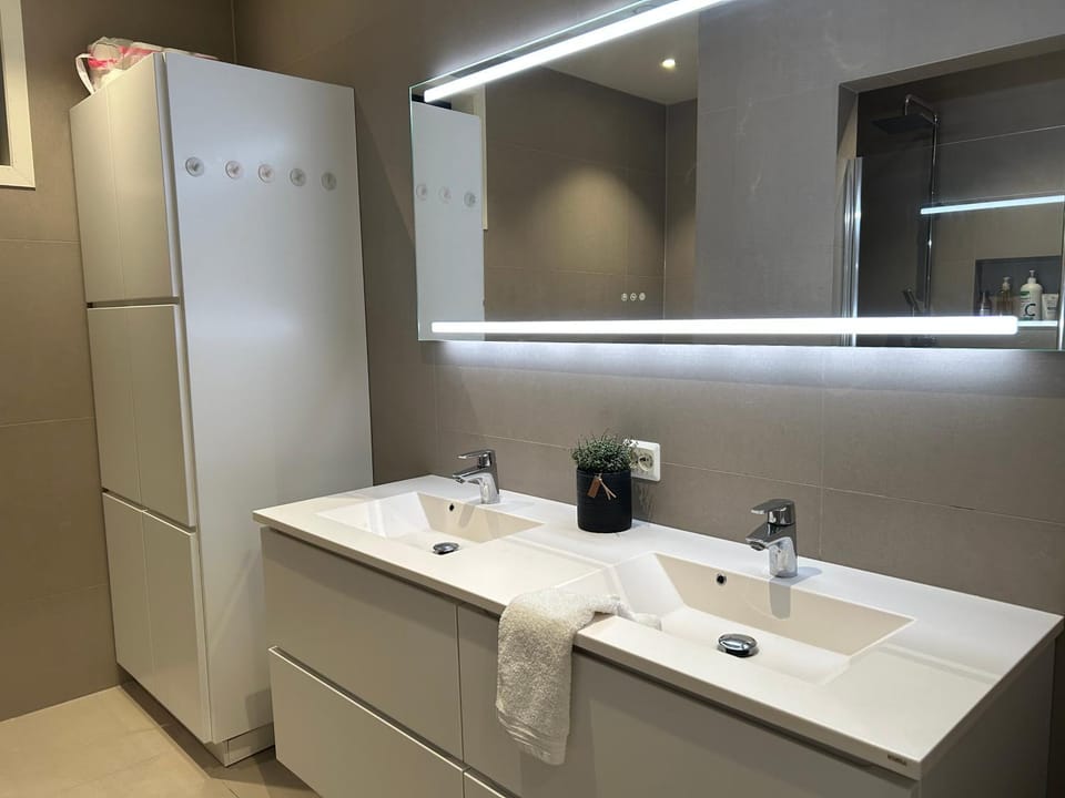 Exclusive 4-Bedroom Home -central Sandnes Villa in Rogaland