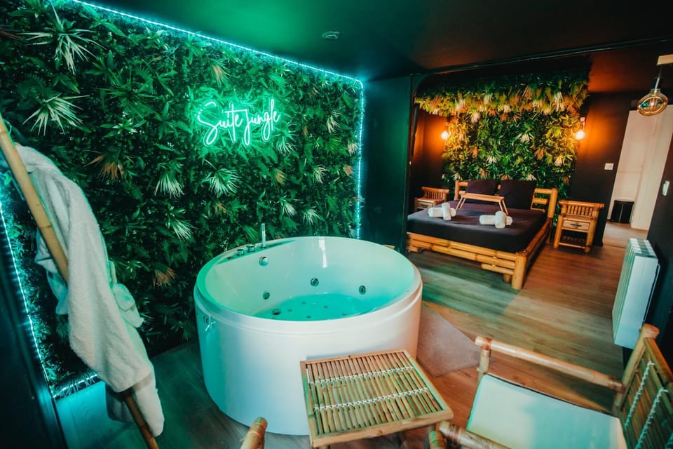 Suite Jungle Apartment in Auvergne-Rhône-Alpes