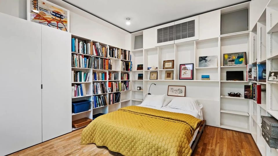 Bed, Library, Photo of the whole room, Bedroom