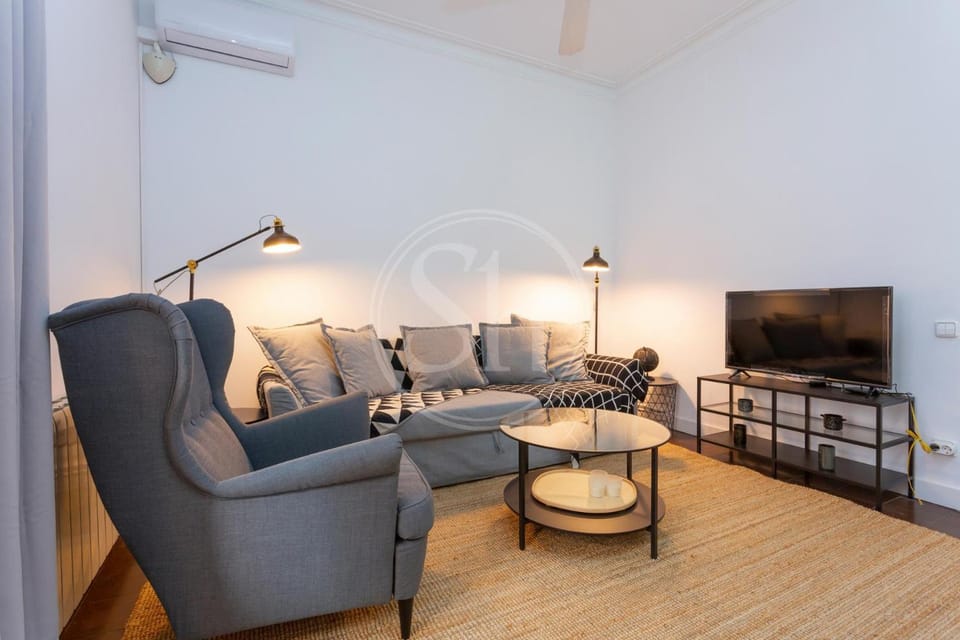 Modern flat near Sagrada Familia ideal for family Apartment in Barcelona