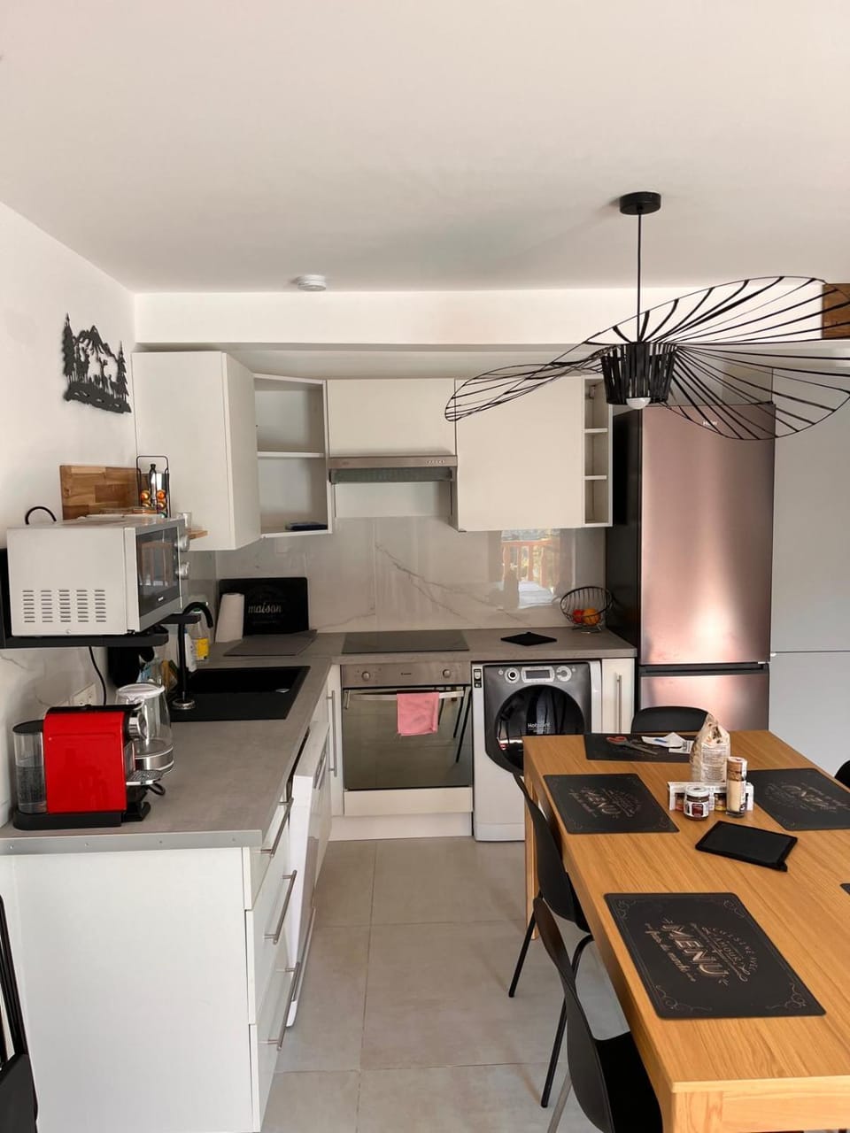 Kitchen or kitchenette, Dining area, oven, pet friendly, stove