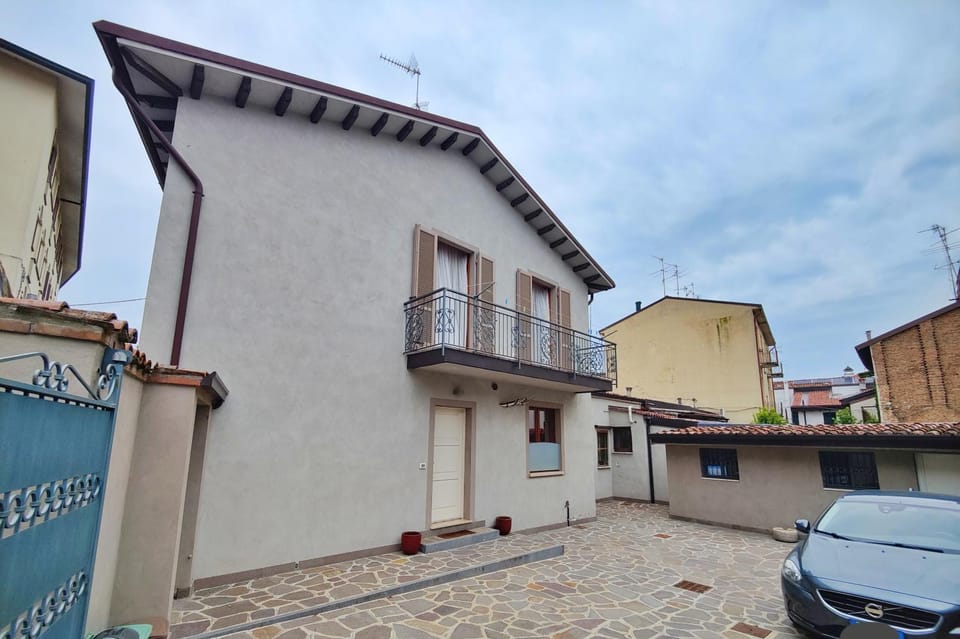 Property building, Parking