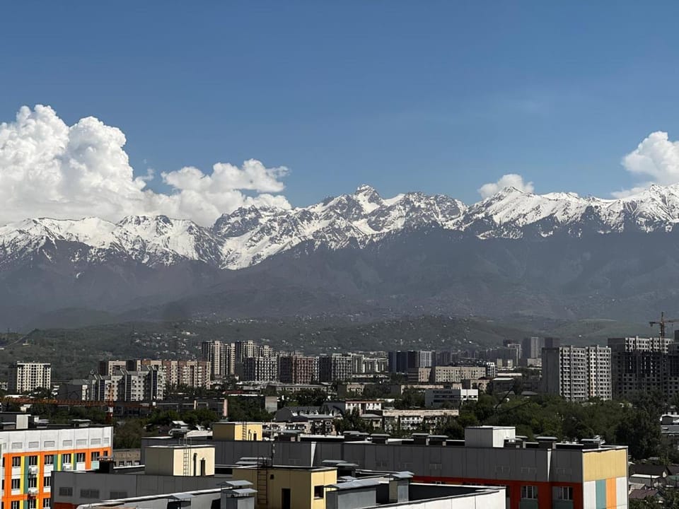 Апартаменты в жилом комплексе Riviera Apartment in Almaty