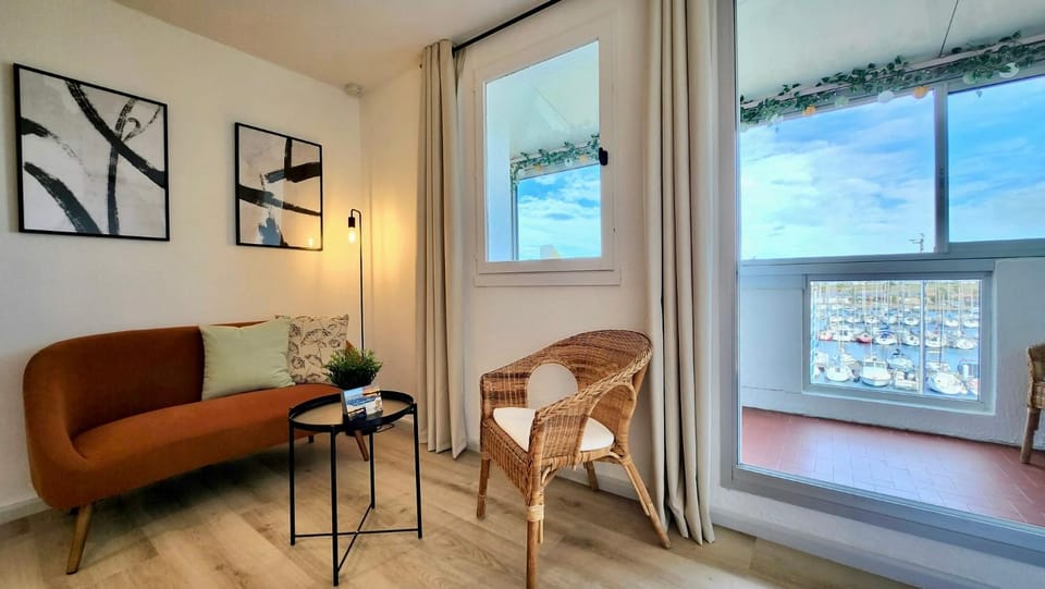 TV and multimedia, Living room, Sea view, internet, air conditioner