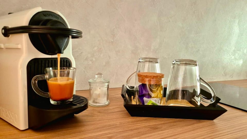 Coffee/tea facilities, kitchen
