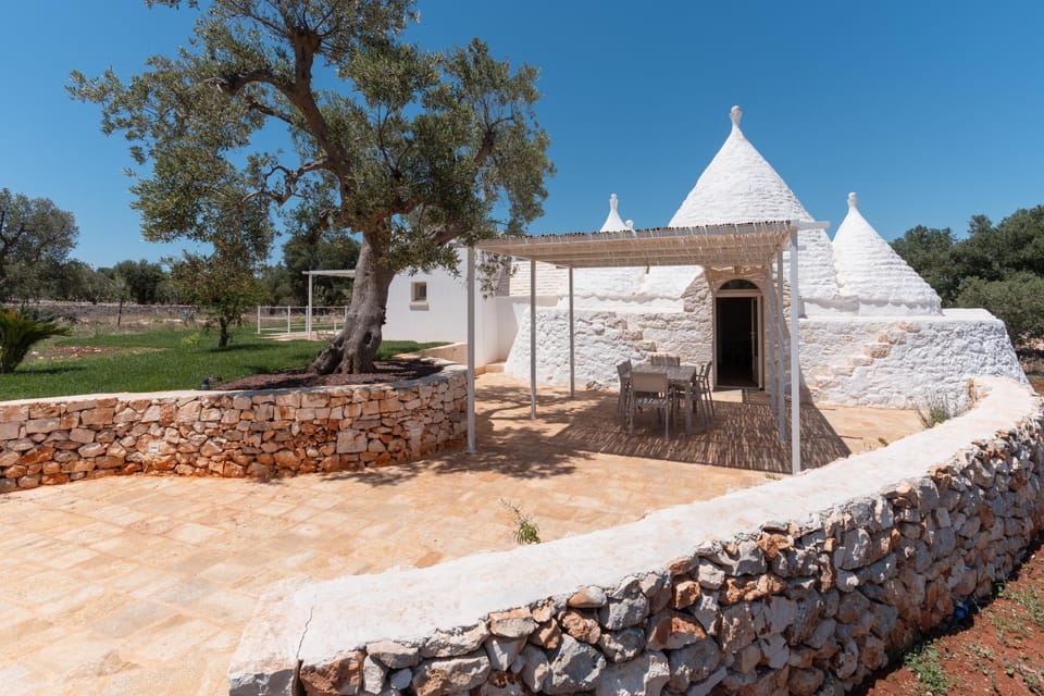 Trullo White Dream con Piscina Apartment in Province of Taranto