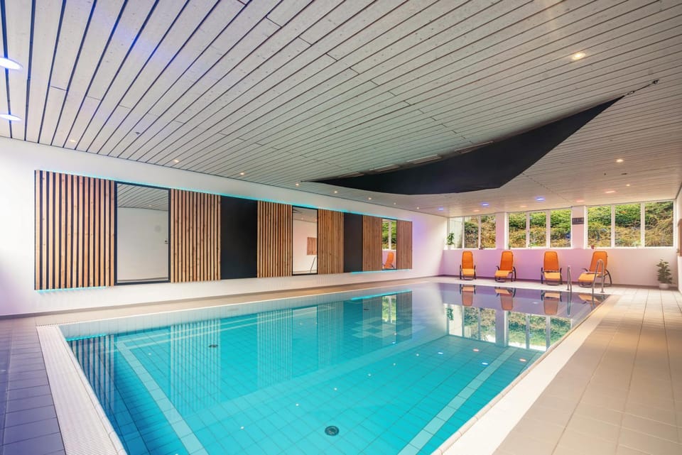 Pool view, Swimming pool