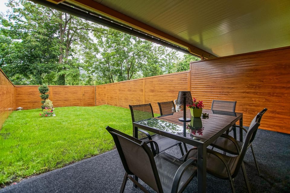 Day, Garden, Garden, Balcony/Terrace, Balcony/Terrace, Dining area, Garden view