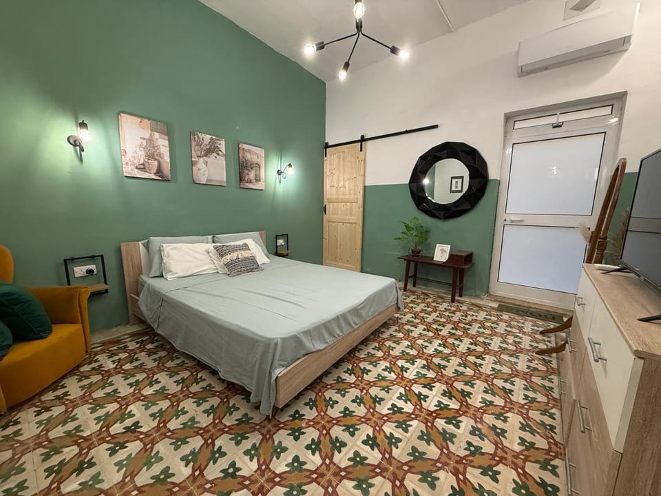 Entire Apartment in Cospicua with a Cellar! Apartment in Malta