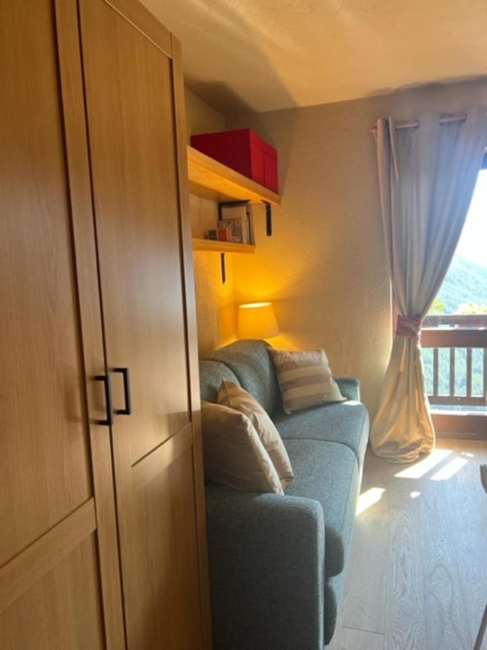 Property building, Living room