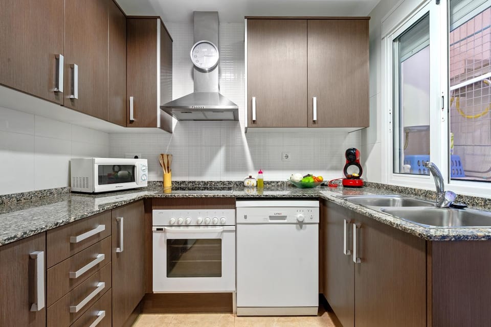 Kitchen or kitchenette, Living room