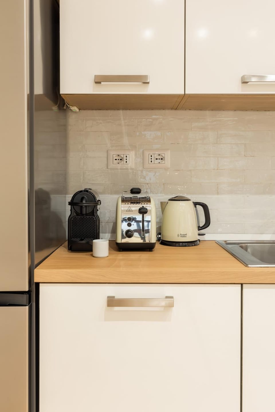 Coffee/tea facilities, toaster