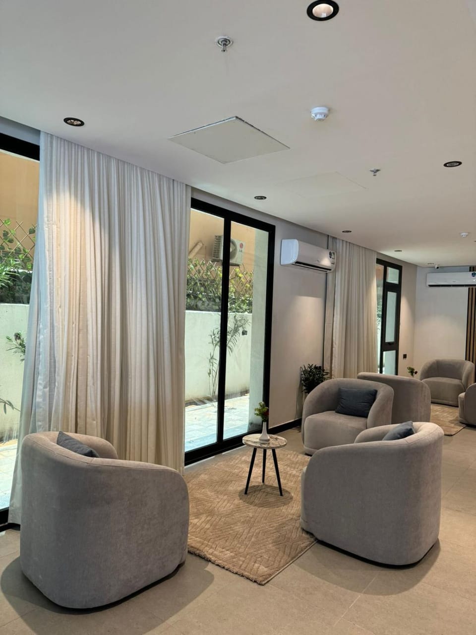 Property building, Seating area