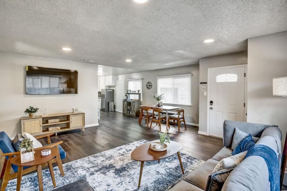 Mid Century Wineries Game Room House in Lodi