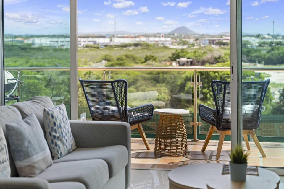 Eagle Beach-Best value-Island View 1BR condo-R362 House in Noord