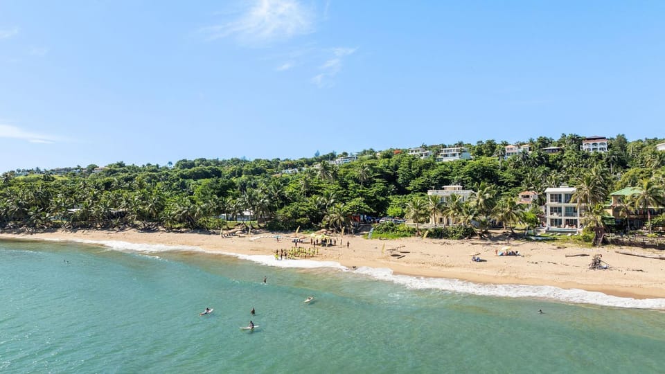 Sandy Beach Villa - Spectacular setting on the beach (full service generator) House in Rincón