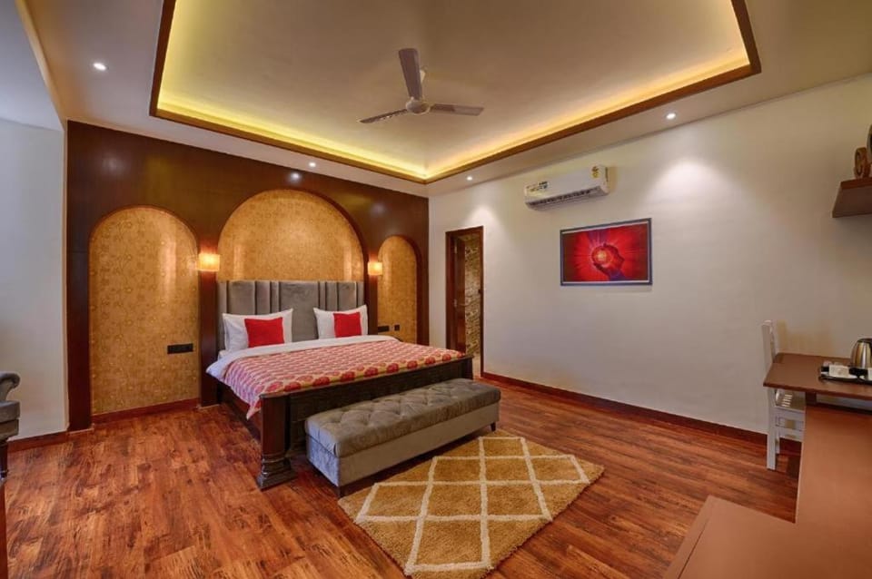Bed, Photo of the whole room, Bedroom, air conditioner