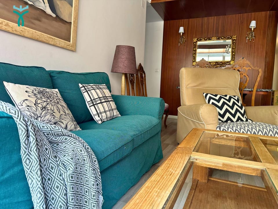 Living room, air conditioner