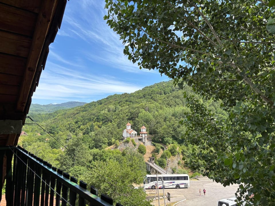 Lola Bed and Breakfast in Serbia
