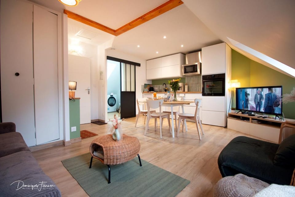 Living room, Dining area, kitchen