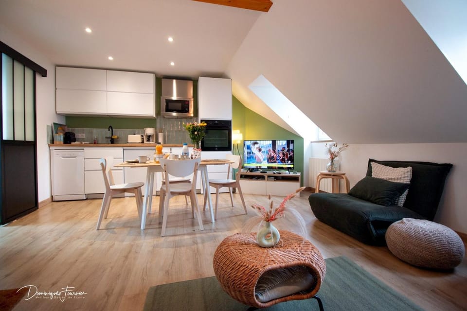 Living room, Dining area, kitchen