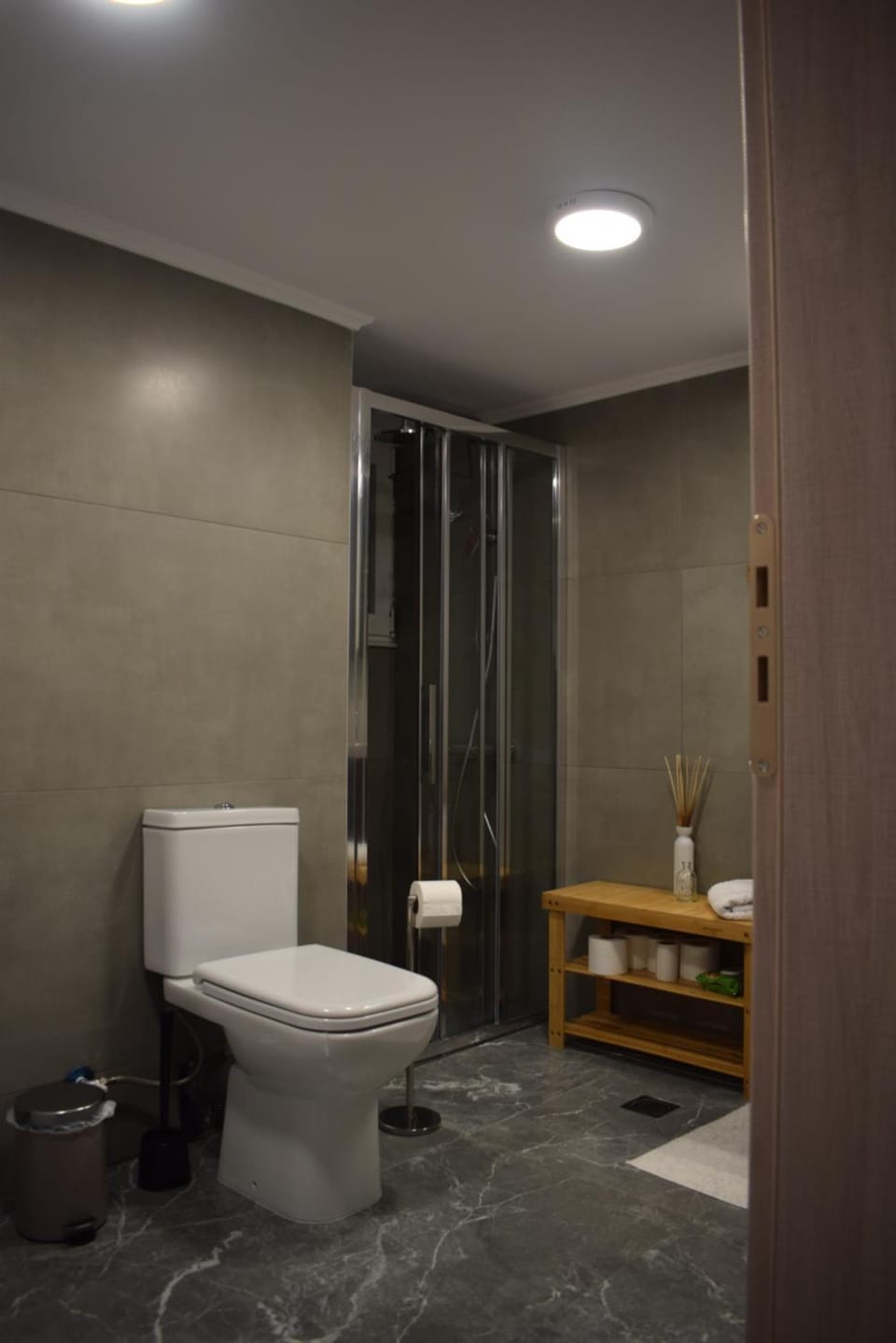Shower, Toilet, Bathroom