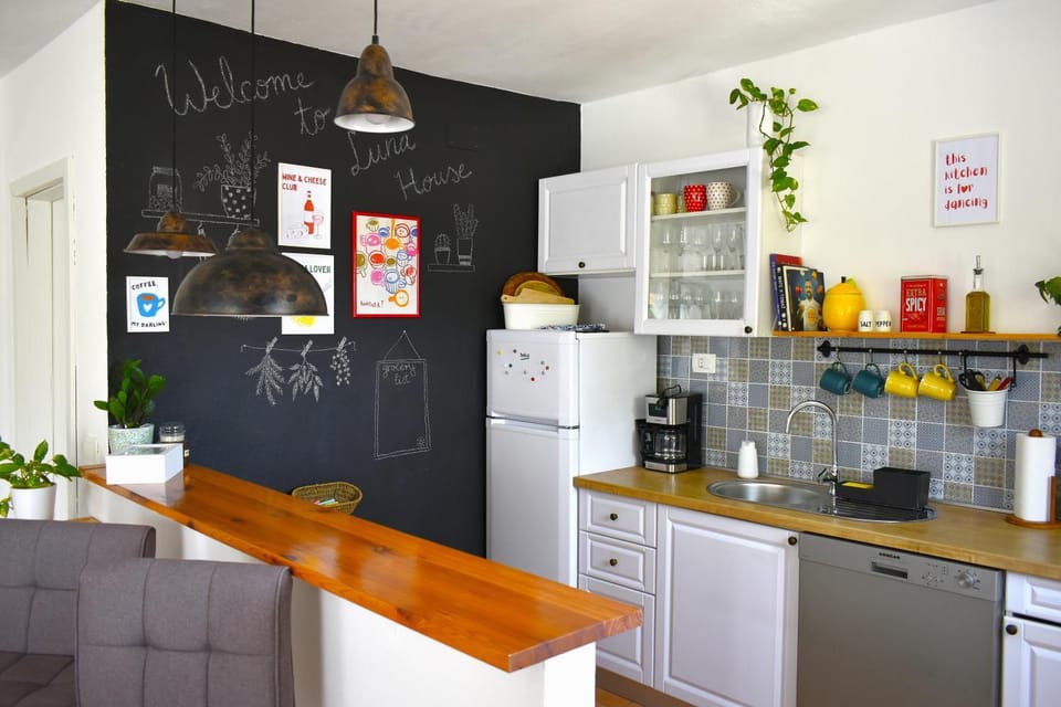 Kitchen or kitchenette, kitchen