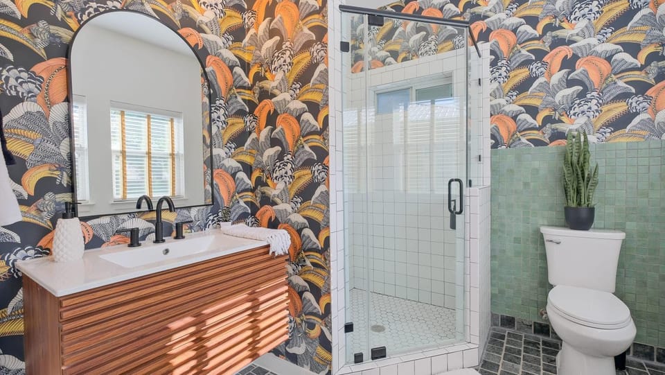 Hacienda SoCo - Fire Pit & 3 Min Walk to SoCo House in Austin