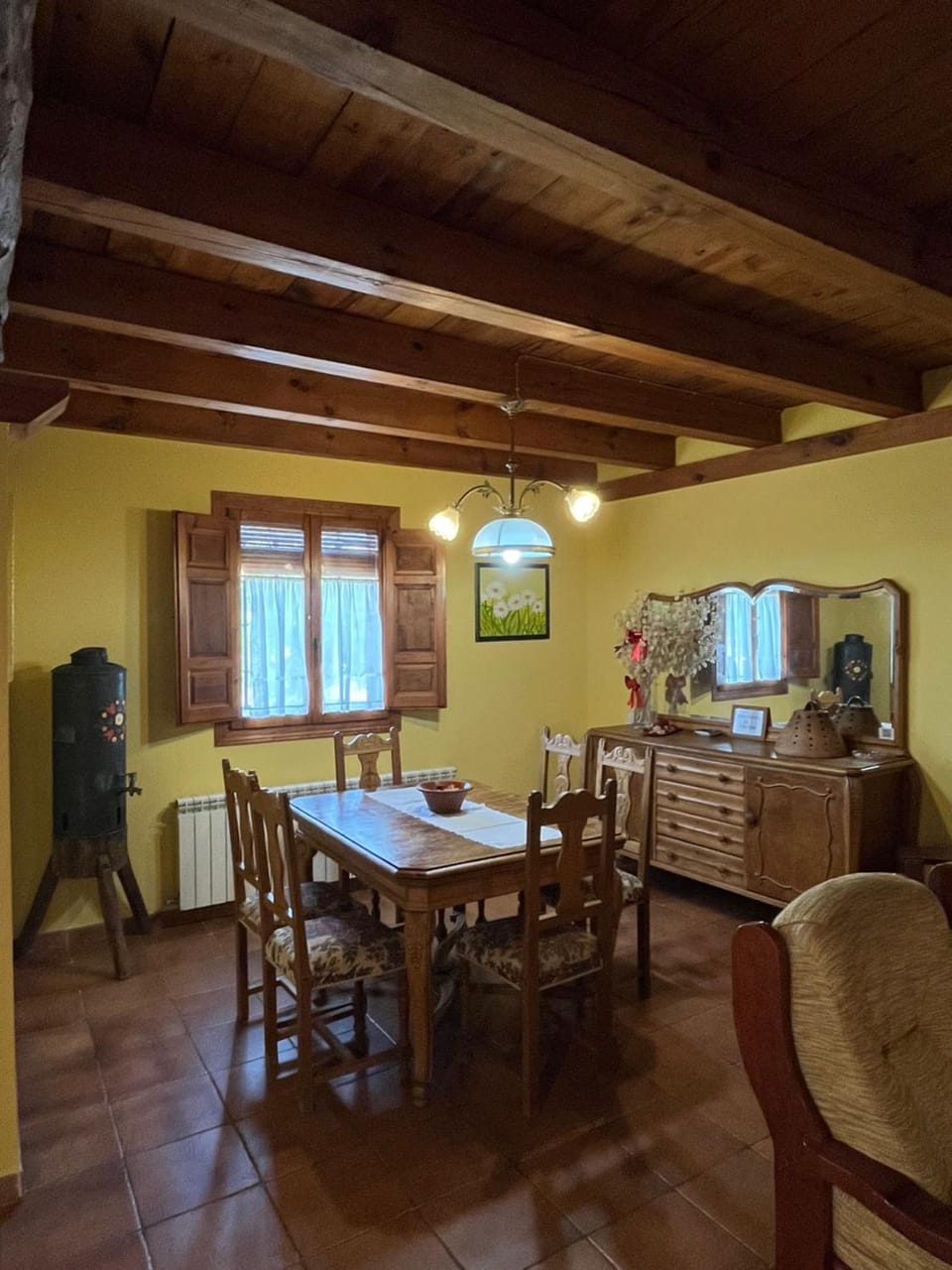 Communal lounge/ TV room, Living room, Dining area