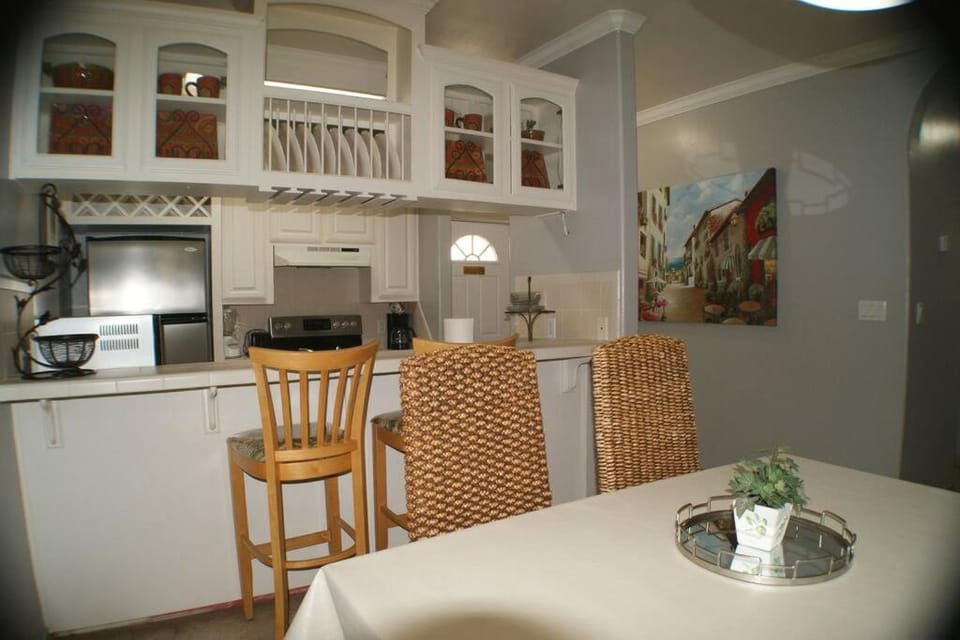 Mar Y Sol #6 LUXURIOUS CONDO 3 minute walk to beach access Apartment in South Padre Island