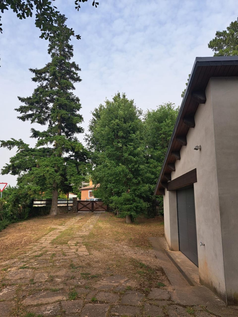 Property building, Garden, Garden view